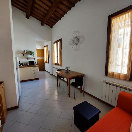Appartamento In Centro Free Wi-Fi, Self Check-In Forlì Exteriér fotografie